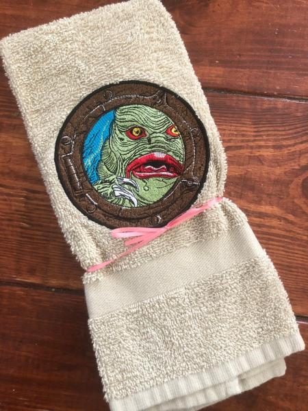 Hand towel - Creature picture