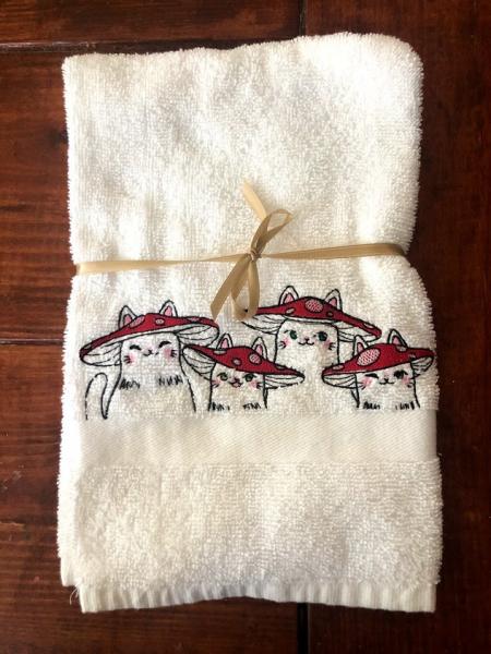 Hand towel - Mushroom Kitties picture