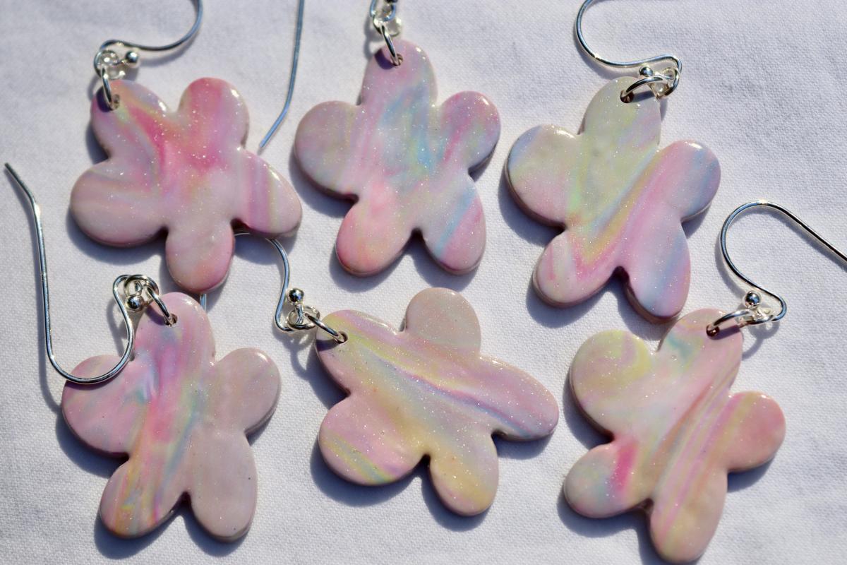 Dangly Flower Earrings picture