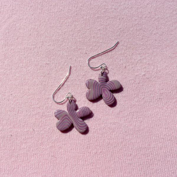 Flower Dangly Earrings picture