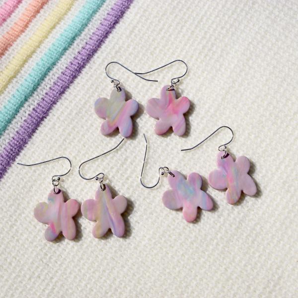 Dangly Flower Earrings picture