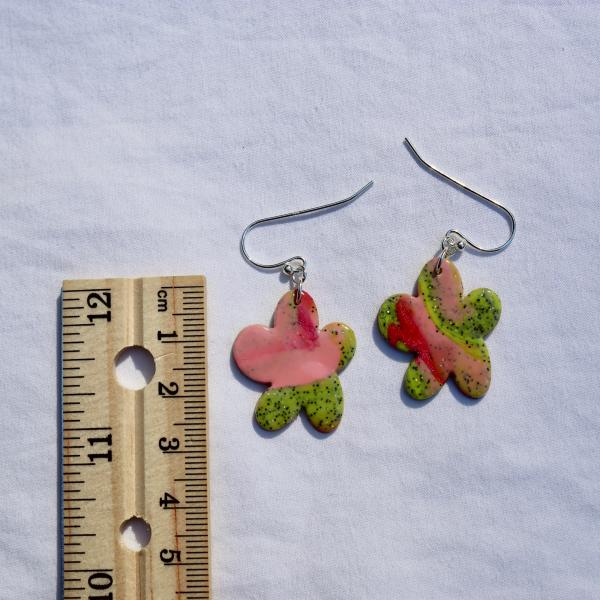 Flower Dangly Earrings picture