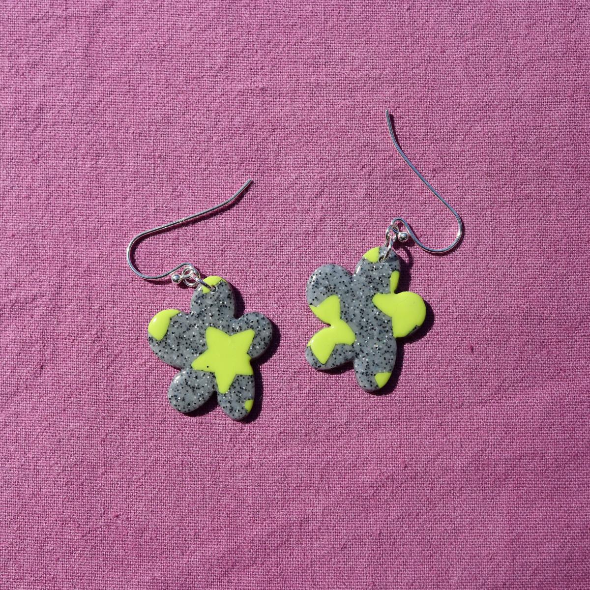 Flower with Stars Dangly Earrings picture