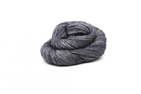 Collins Worsted Yarn picture