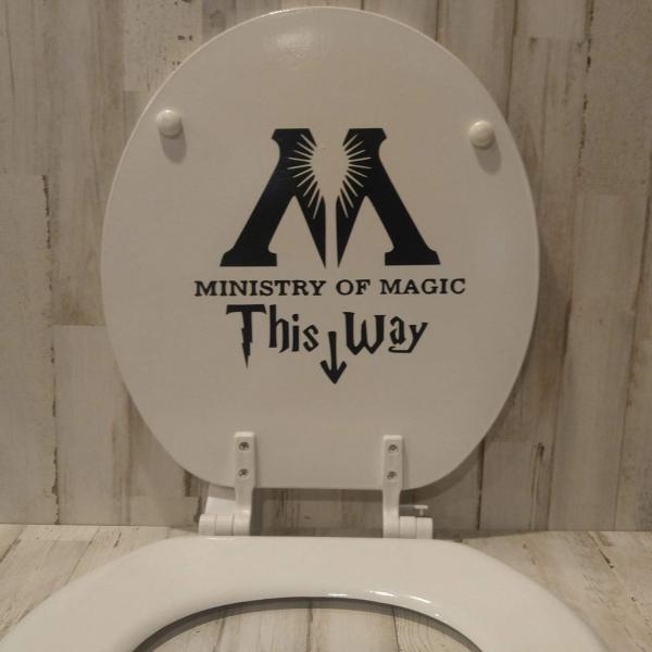 Ministry of Magic This Way Decal picture