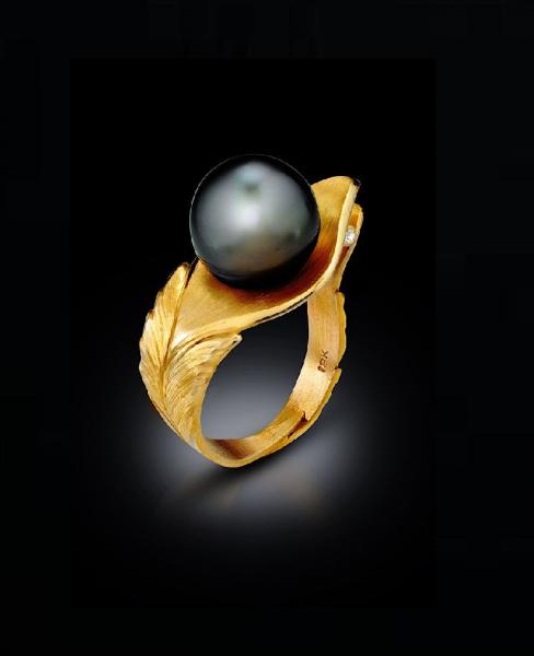 Black Tahitian Pearl Ring picture