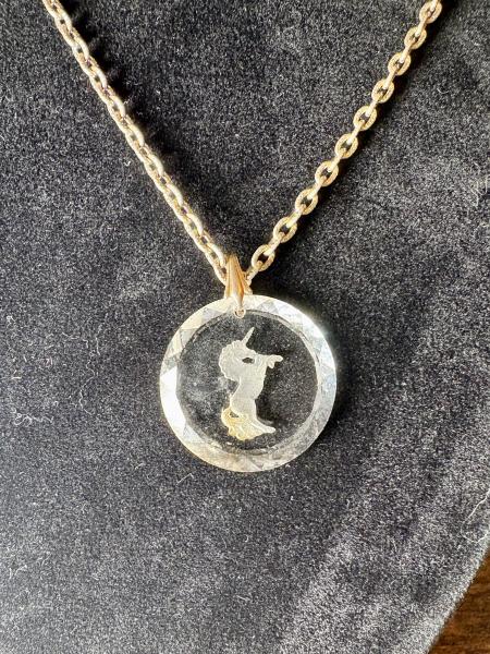 Unicorn Pendent on Sliver Tone Chain