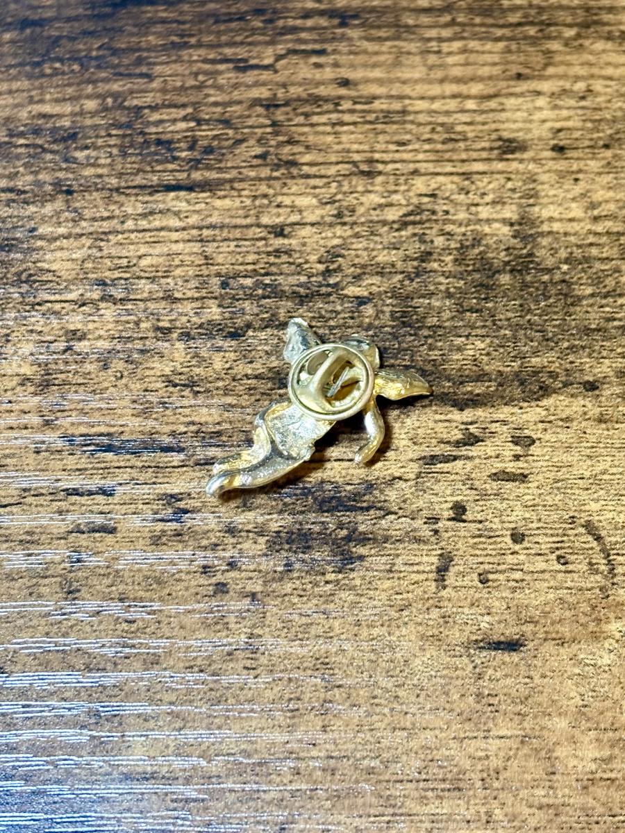 Cherub Gold Tone Pin picture