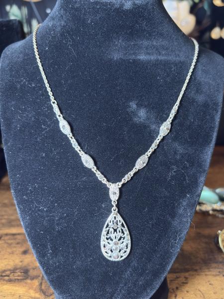 RMN Teardrop Pendent Silver Tone Necklace