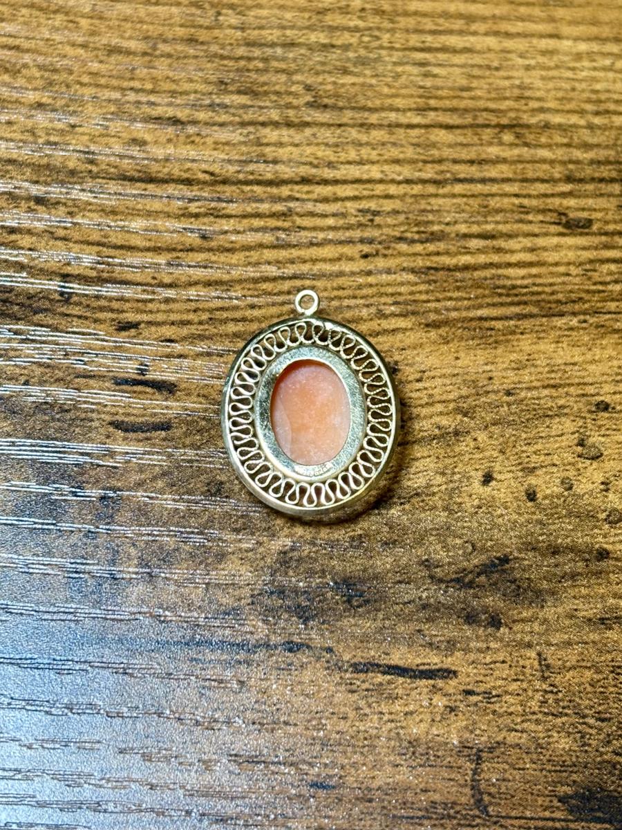 Winard 12KT Gold Filled Filigree Cameo Pendent picture