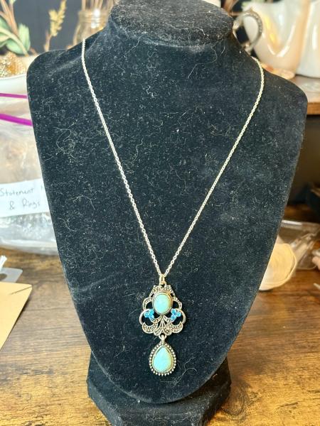 Blue & Silver Tone Boho Style Pendent Necklace