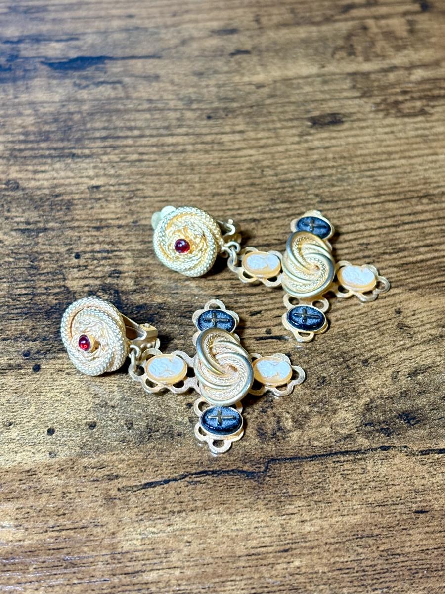 Multi Cameo Gold Tone Twisted Metal Cross Clip on Earrings picture