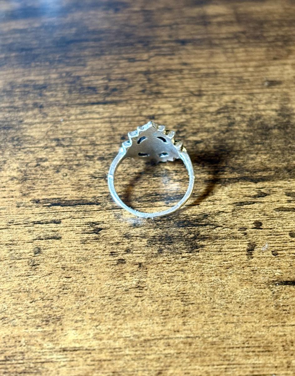 Victorian Style Sliver Tone & Black Ring (Size 7.25) picture