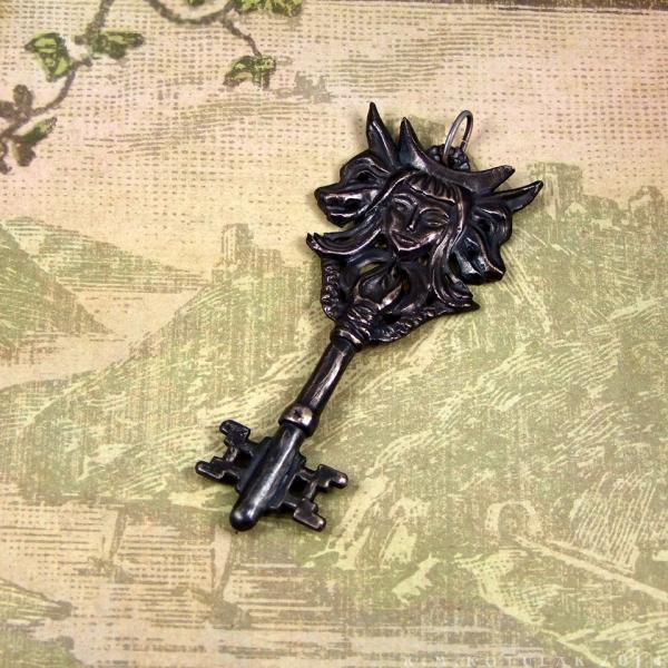 Hekate Key picture