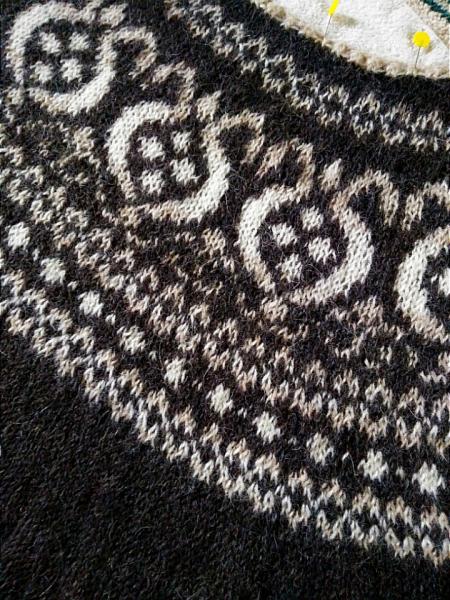 Fair Isle Thistle Cape Pattern picture