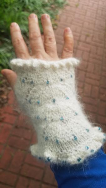 Beaded French Parasols Fingerless Gloves Kit: White Angora handspun with Emerald beads picture