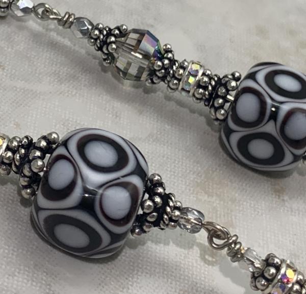 Necklace :: Black & White Mod Dots Long Sterling Lariat Necklace