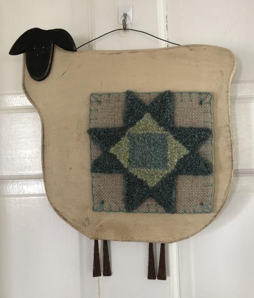 Wood Sheep Quilt picture