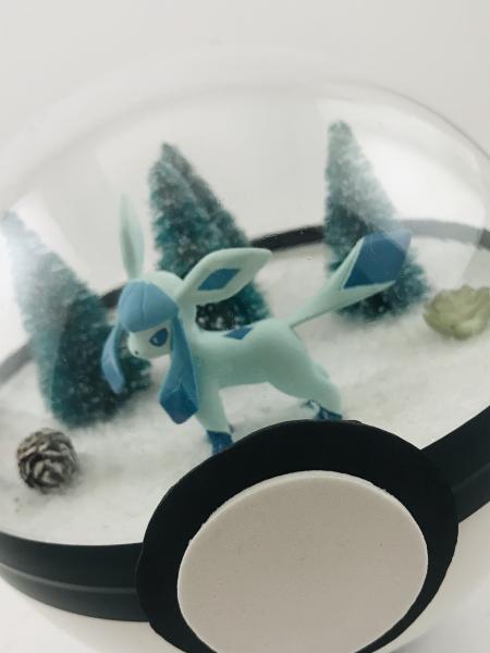 Glaceon Large Ice Pokeball Terrarium picture