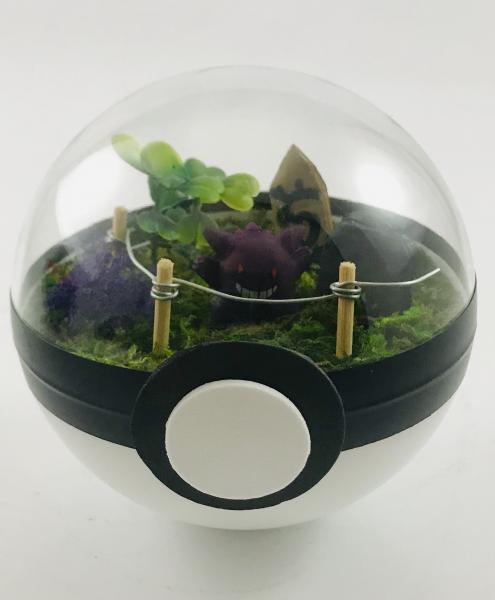 Gengar Cemetery Small Pokeball Terrarium