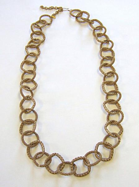 SQUARE FILIGREE AND TWIST RING NECKLACE picture