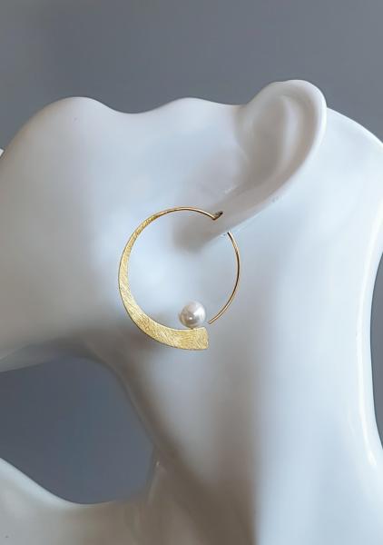 Gold and Pearl Spiral Hoops picture