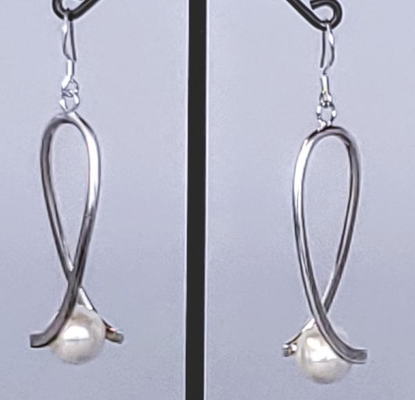 Swing Earrings picture