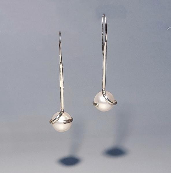 Silver Pearl Twist Earrings picture