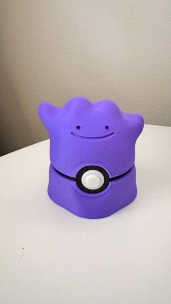 3D Printed - Ditto Pokeball