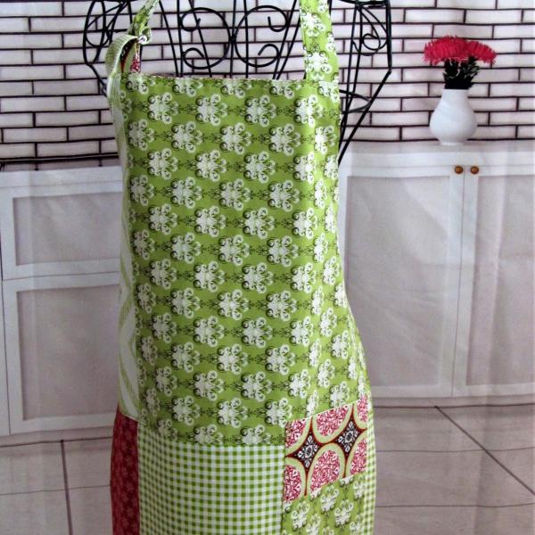 Petite Adult/Teen Reversible Full Bib Apron w/Adjustable Neck Strap picture