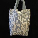 Tapestry Handbag w/Inside Lining and 2 Pockets