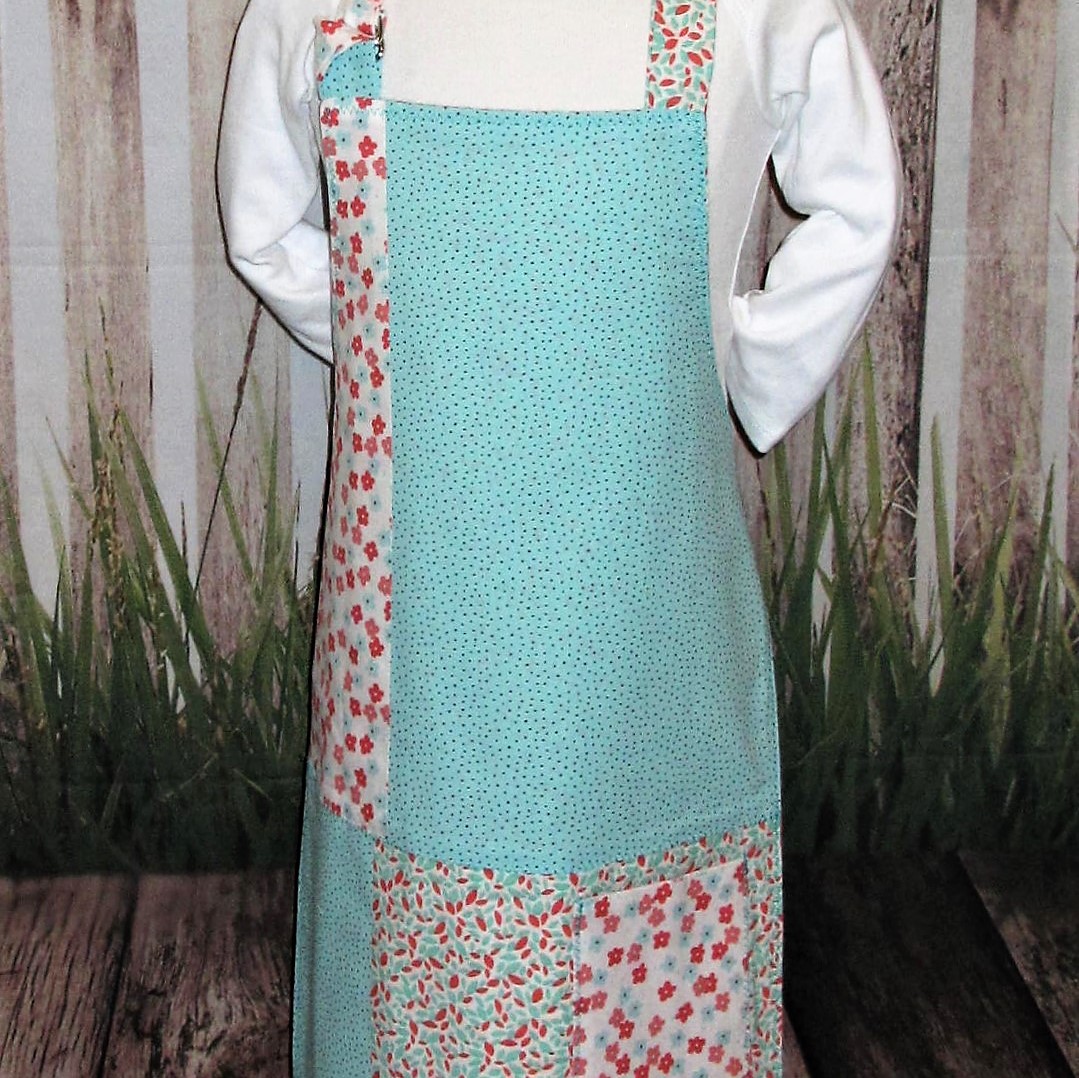 Kids Reversible Full Bib Apron w/Adjustable Neck Strap picture