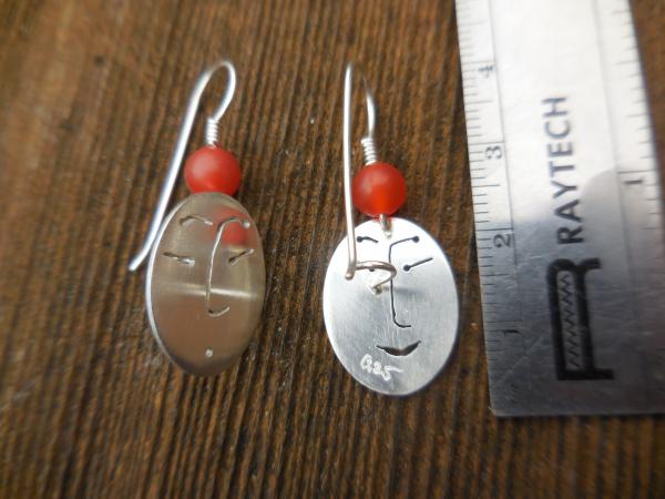 Oval faces in sterling silver with matte carnelian beads LY E 7755 picture