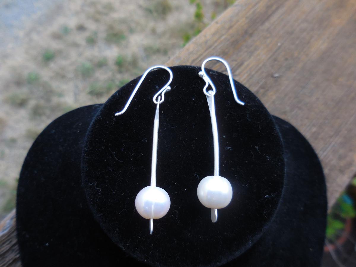 Forged sterling silver with white pearls LY E 7745 picture