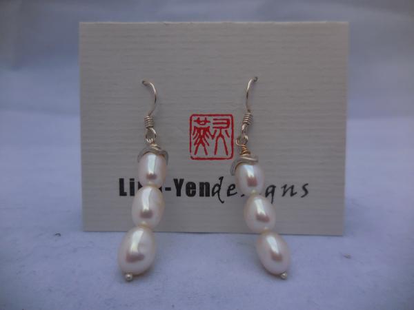 Three freshwater white pearls with argentium cap LY E 6976 picture