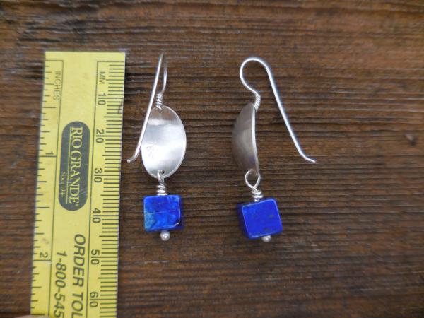 Sterling silver oval domes with lapis square beads LY E 7722 picture