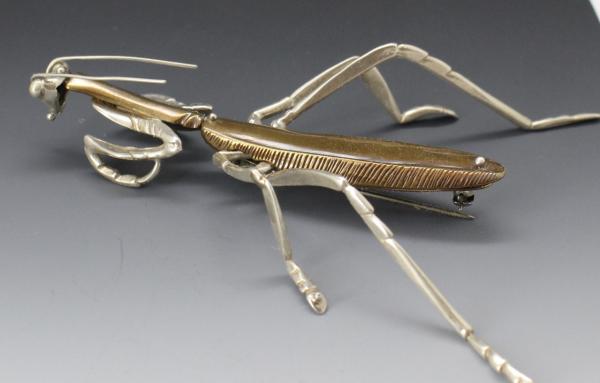 Praying Mantis Brooch picture