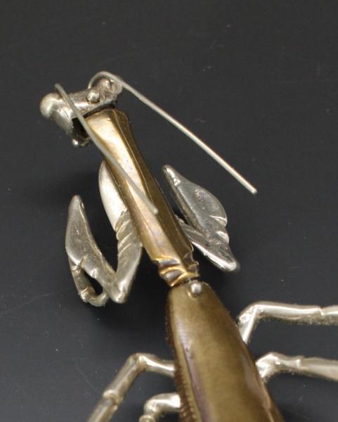 Praying Mantis Brooch picture