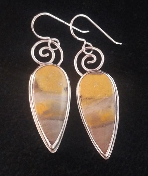 Bumblebee Jasper Dangles picture