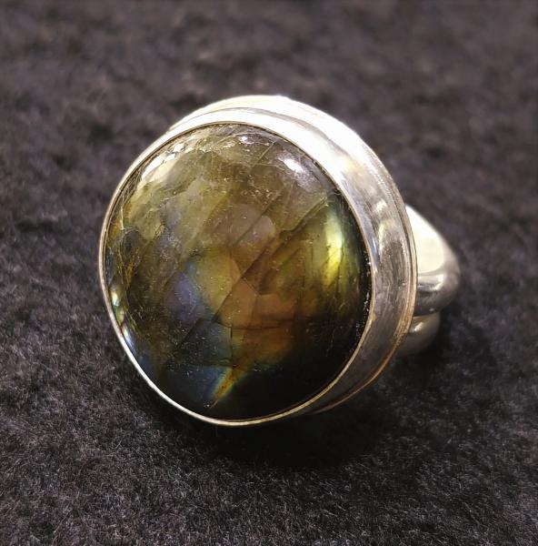 Labradorite picture