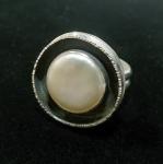 Pearl Shadow Box Ring