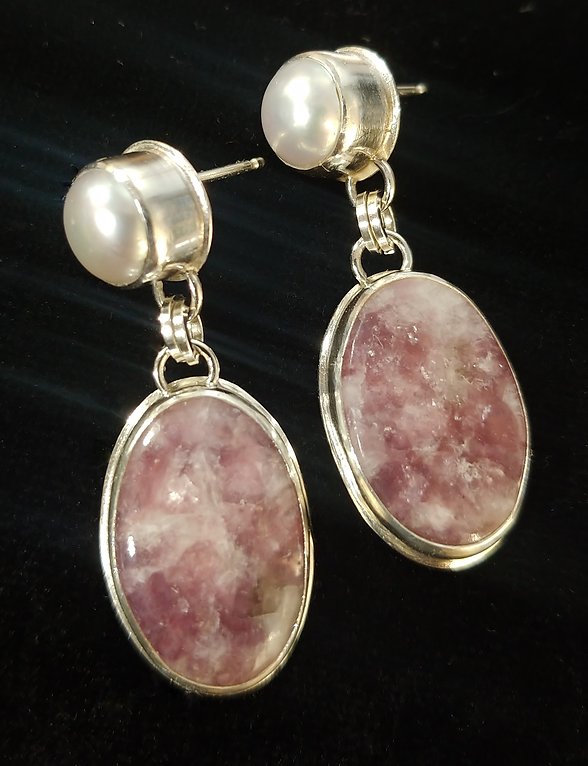 Lepidolite & Pearl picture