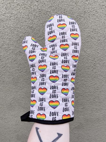 Love is love oven mitt picture