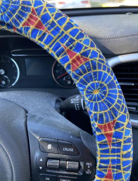 DragonCon carpet steering wheel cover picture