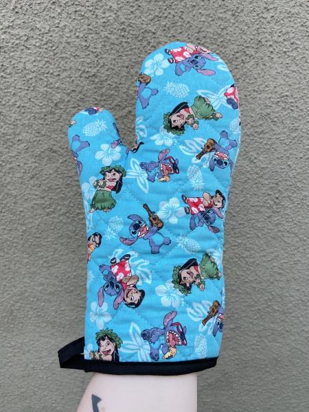 Lilo and Stitch oven mitt picture