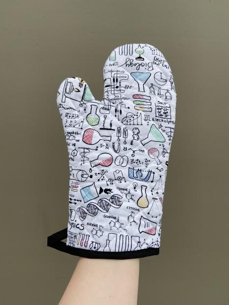 White Science oven mitt