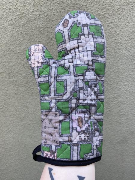 Dungeon map oven mitt