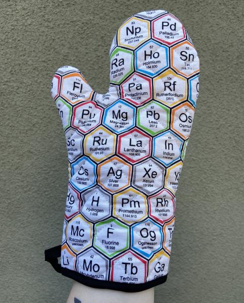 Periodic Table hexagon oven mitt picture