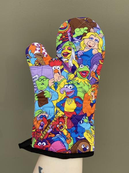 Puppets oven mitt