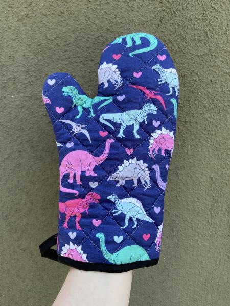 Dinosaur oven mitt picture